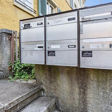 Homey Comfort In Oerlikon Zurich Bagian luar foto
