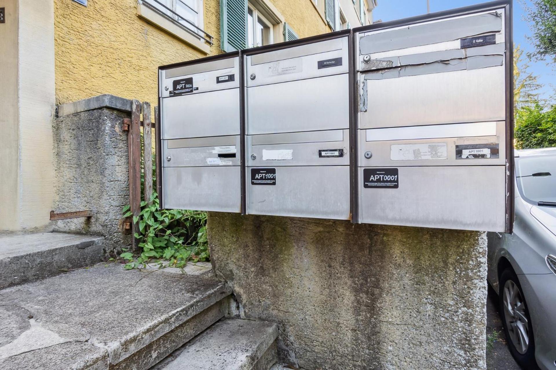 Homey Comfort In Oerlikon Zurich Bagian luar foto